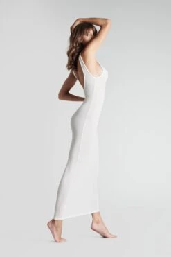 Maison Close Robe Longue Dos Nu - La Femme Amazone 15 Maison Close Robe Longue Dos Nu - La Femme Amazone -Maison Close Soldes 561070 la femme amazone ivoire 0818