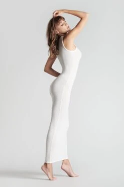 Maison Close Robe Longue - La Femme Amazone 10 Maison Close Robe Longue - La Femme Amazone -Maison Close Soldes 608922 la femme amazone ivoire 1892