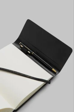 Maison Close Carnet - Le Confident -Maison Close Soldes Notebook DET 2560x3840 1